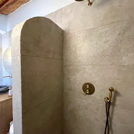 Kisari Chorio Double Kímolos